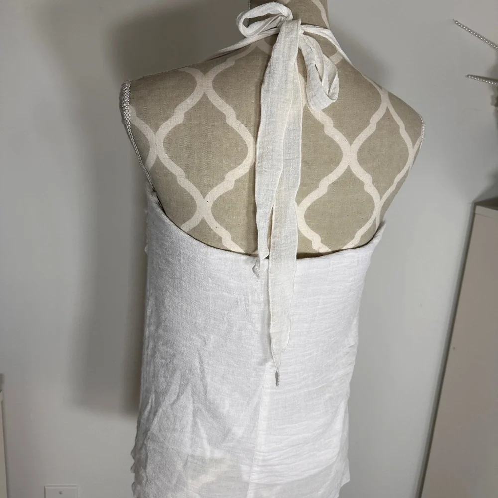 Le Chateau White Halter Top - Picture 3 of 3